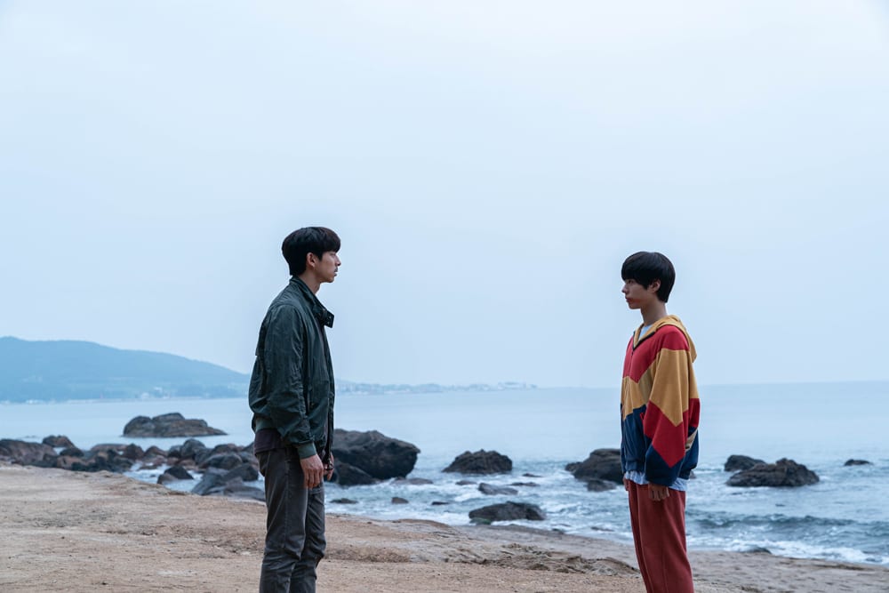    Seobok    Drops New Still Photos that Give a Glimpse into Gong Yoo and Park Bo Gum   s Bromance - 94