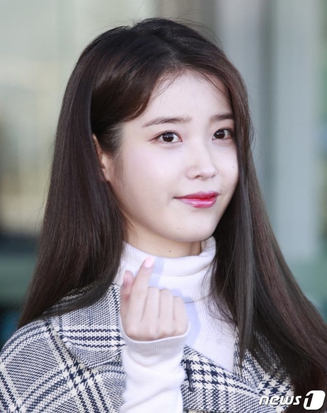 IU Once Again Donates 100 Million Won This X mas - 34