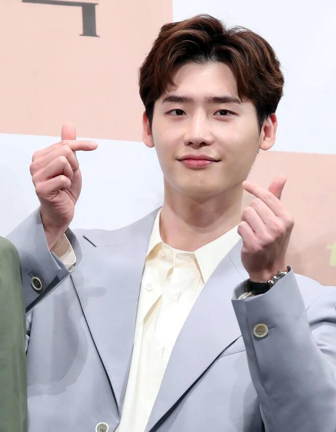 Lee Jong Suk Discharged Today After Completing His Military Service - 80