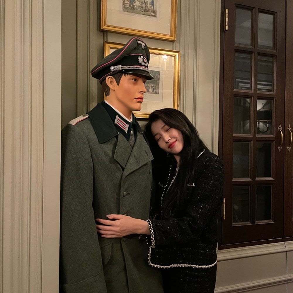 GFRIEND   s Sowon Causes an Uproar After Posting Photos Taken with a Nazi Soldier Dummy - 11