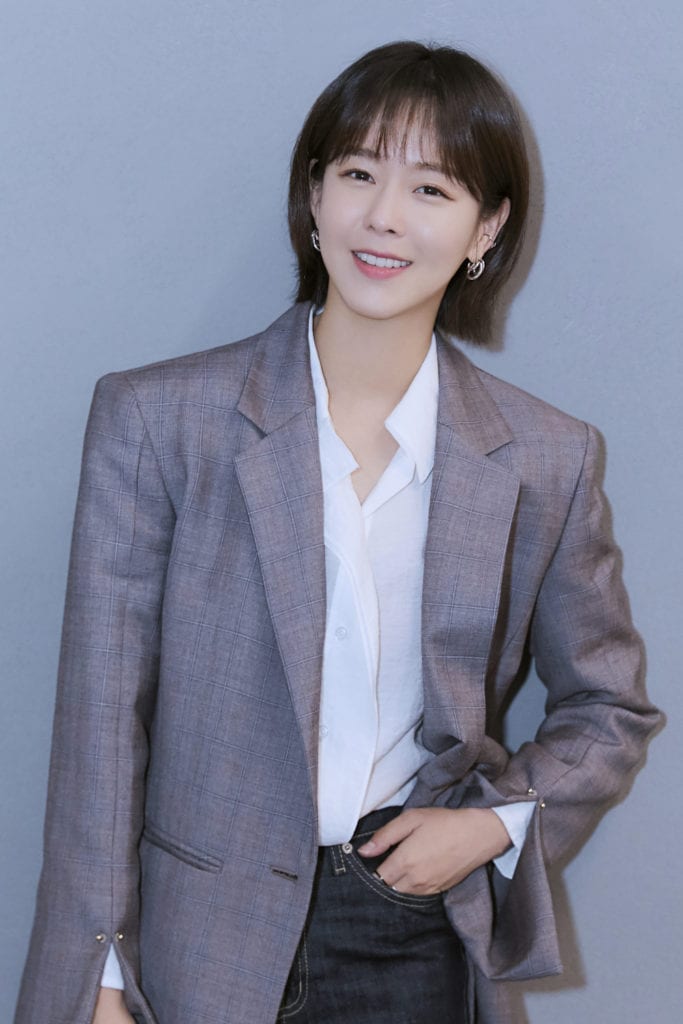 Kyung Soo Jin Says People Used to Ask Her for ‘Mouse’ Spoilers About