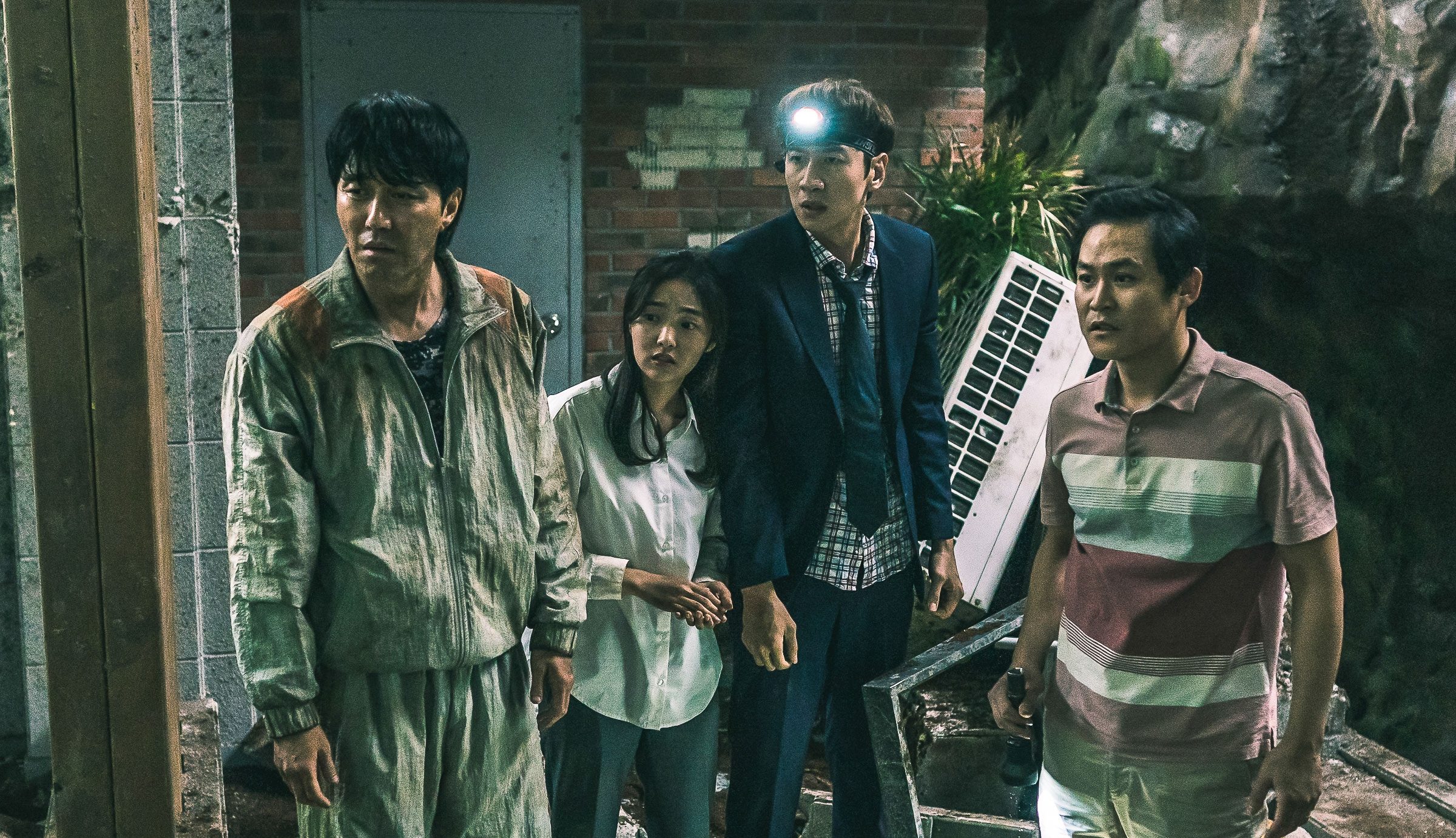 Lee Kwang Soo and Cha Seung Won s Movie  Sinkhole  Sold to 13 Asian Countries - 22