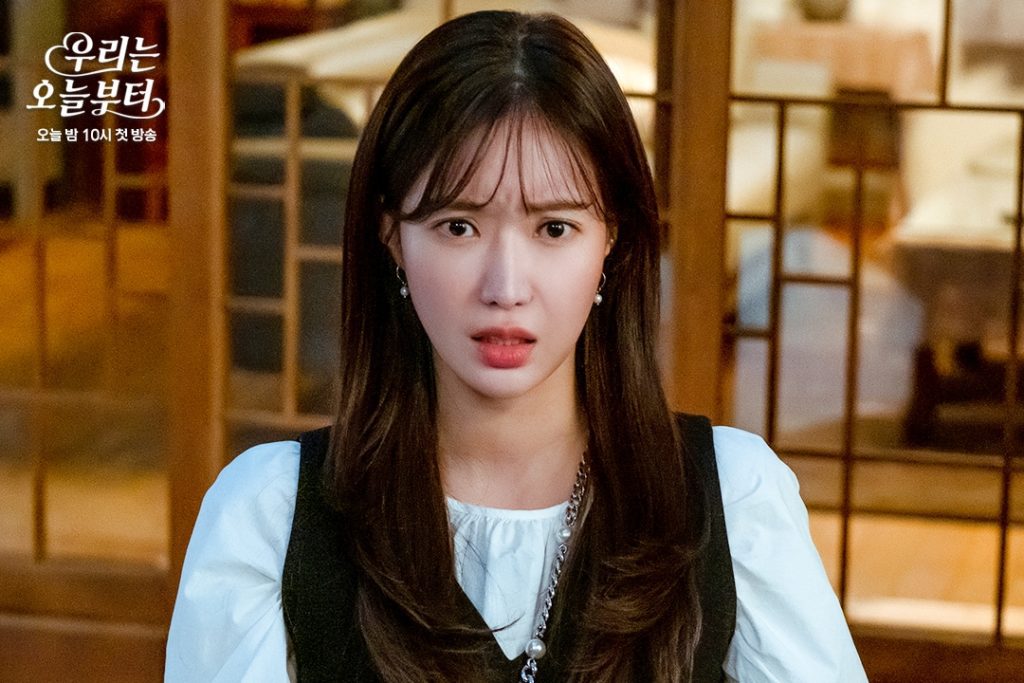 Дорама отец и дочь. Дворец пропавшая дочь дорама. Дворец пропавшая дочь дорама. Дорама дочь короля шпильки. Примерная дочь хана дорама.