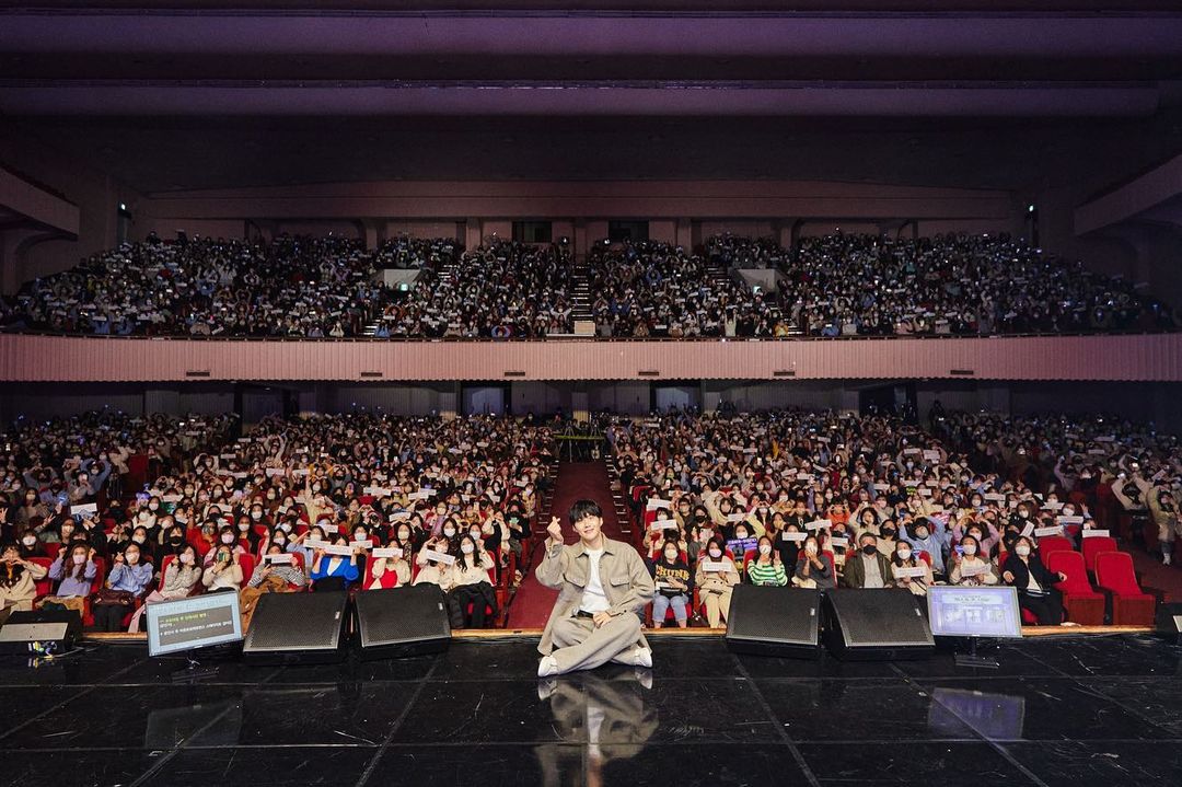 Kim Seon Ho Successfully Wraps Up His First Ever Offline Fan Meet - 49