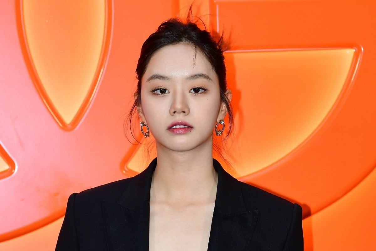Delta Airlines Addresses Hyeri's Seat Downgrade Amid Racism Allegations