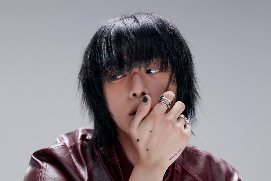 BTS ソクジン ラキドロ soundwave JIN 진.jpg