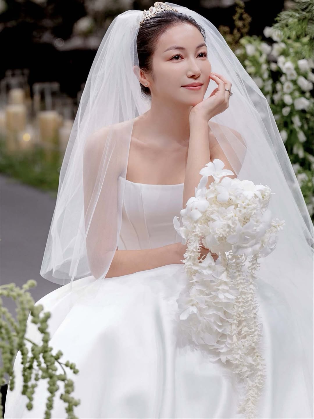 Kim Ok Vin Shares Stunning Wedding Photos and Heartfelt Message, image size:1080x1440