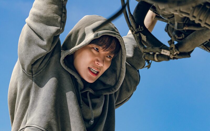 cashiero netflix press stills