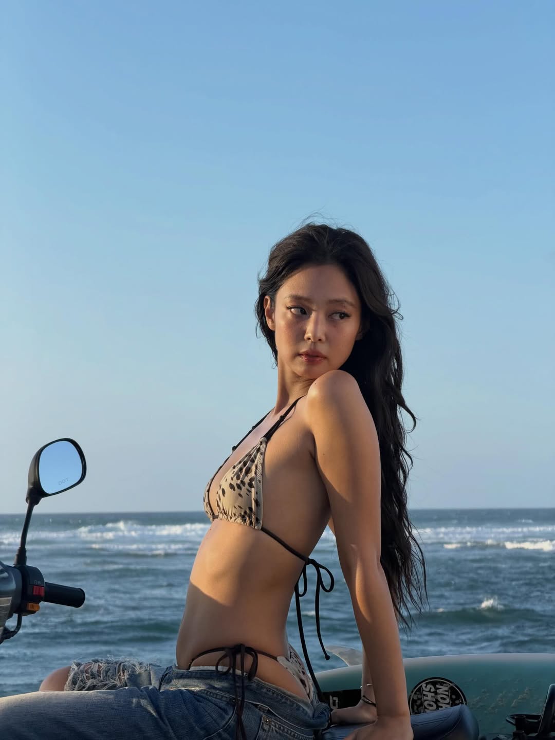 blackpink jennie bikini