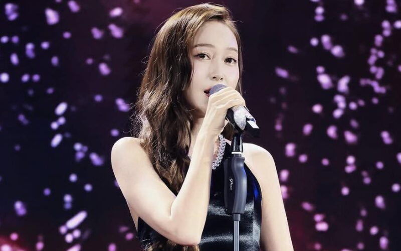 jessica vietnam concert