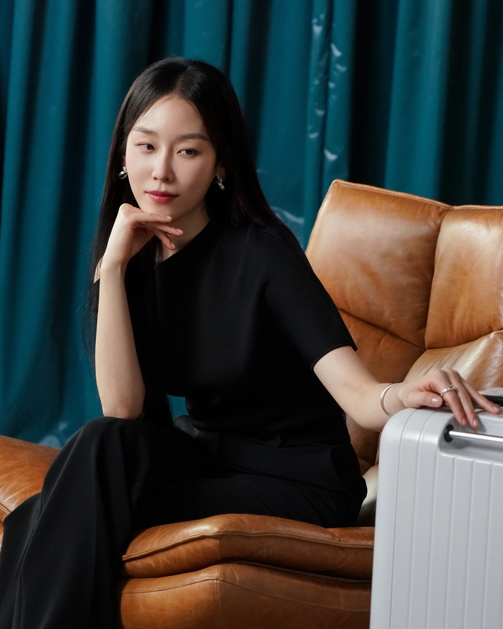 seo hyun jin home
