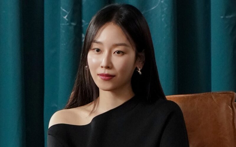 seo hyun jin father